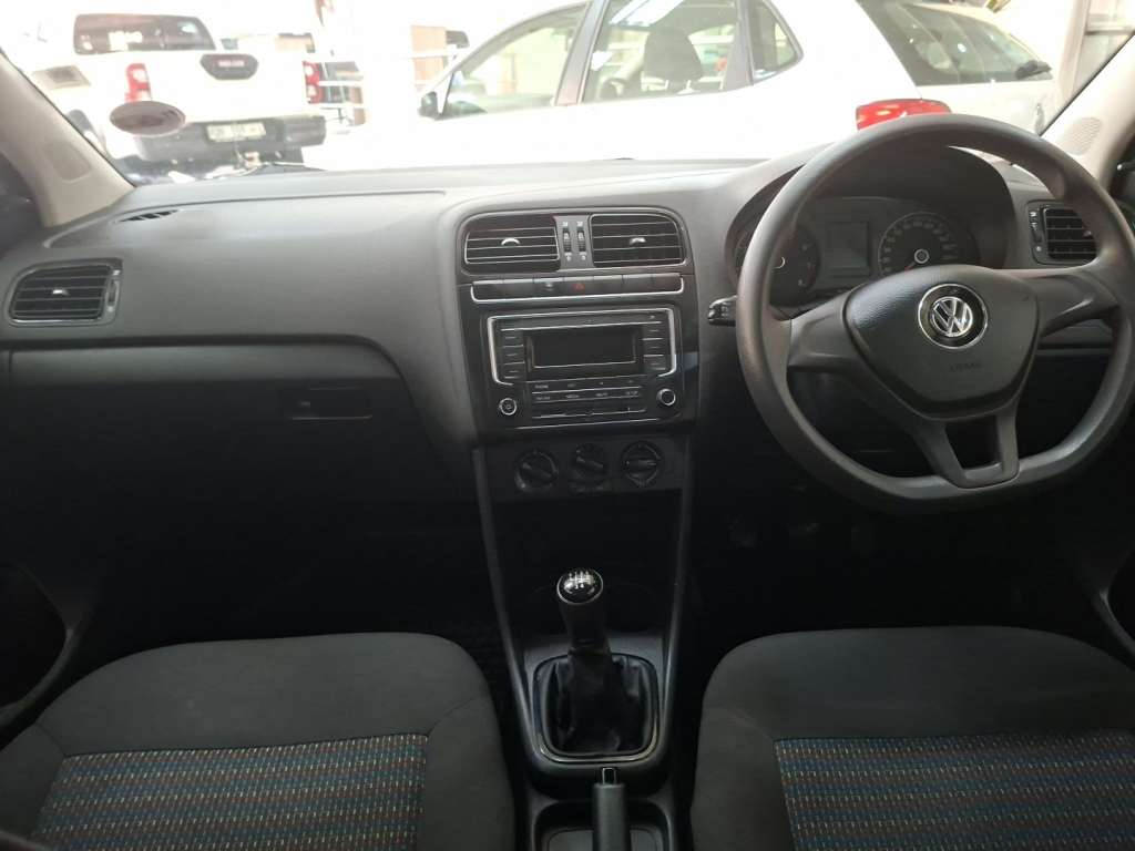 Volkswagen Polo Vivo 1.4 Trendline (5DR)
