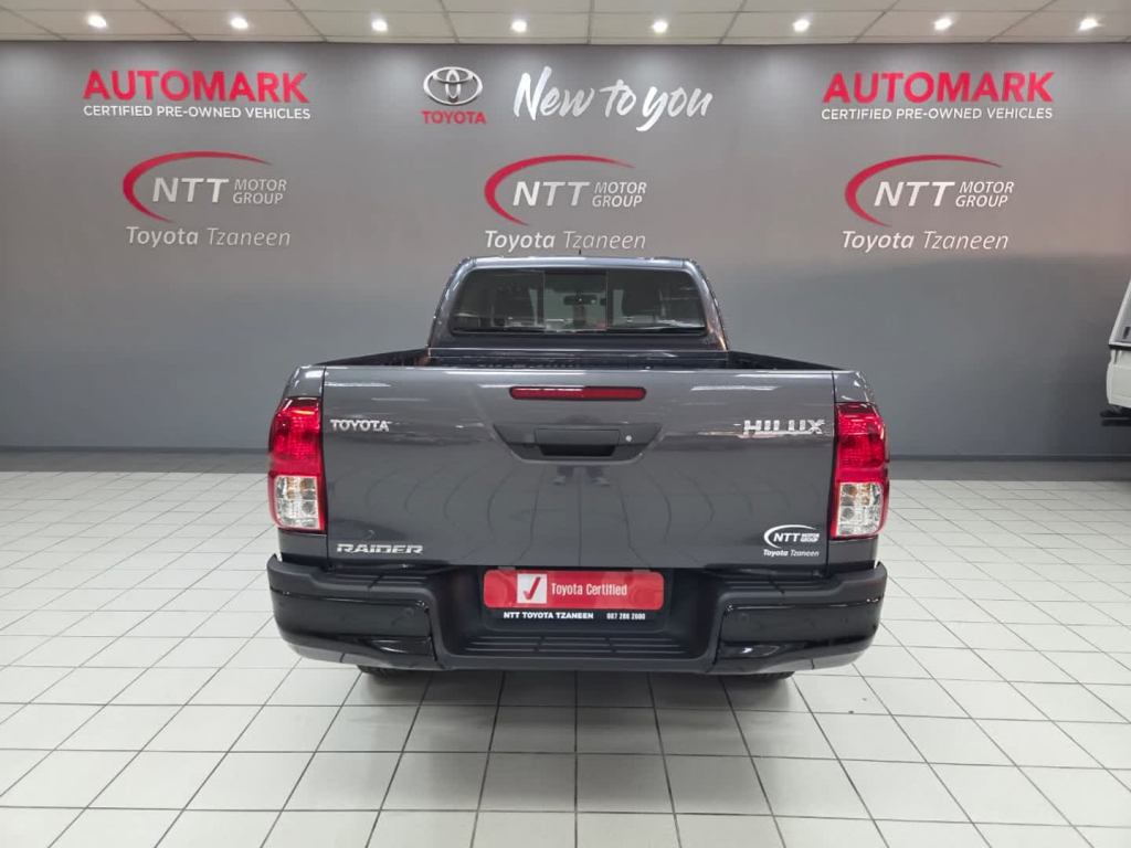 Toyota Hilux 2.4 GD-6 RB Raider P/U E/CAB