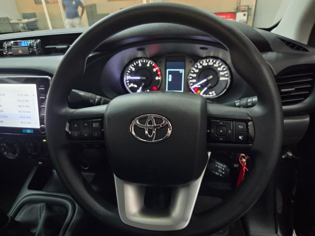 Toyota Hilux 2.4 GD-6 RB Raider P/U E/CAB
